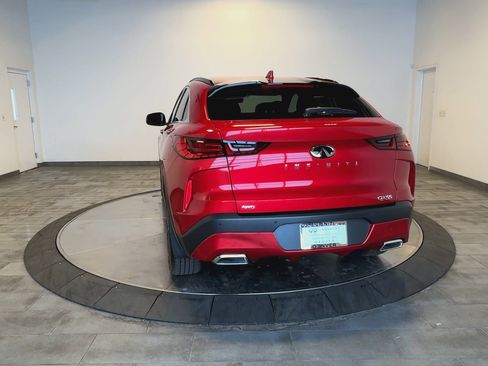 New 2025 INFINITI QX55 Essential image 7