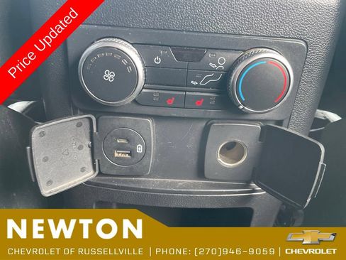 Used 2020 Ford Explorer XLT w/ Equipment Group 202A RWD image 31