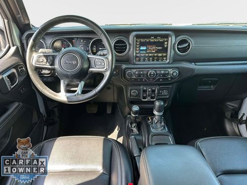 Used 2023 Jeep Wrangler Unlimited Sahara w/ Cold Weather Group AWD/4WD image 15