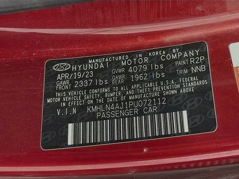 Used 2023 Hyundai Elantra Limited FWD image 31