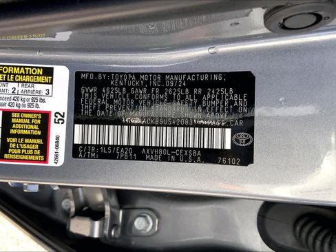 Used 2025 Toyota Camry SE w/ Convenience Package image 34