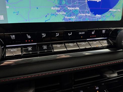 Used 2024 Chevrolet Colorado Z71 w/ Z71 Convenience Package 2 image 39