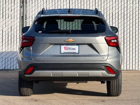 New 2026 Chevrolet Trax LT w/ Driver Confidence Package image 5