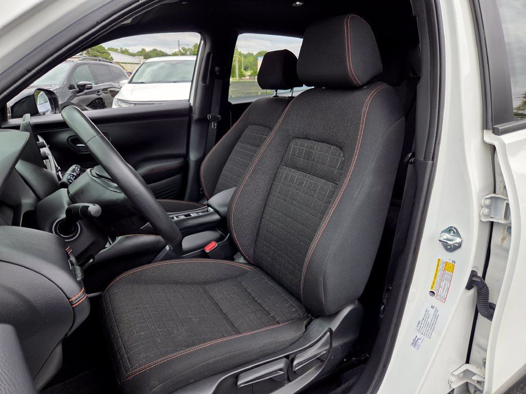 Used 2024 Honda HR-V Sport image 15