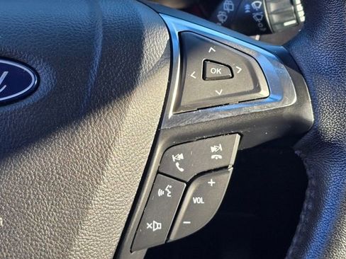 Used 2022 Ford Edge SEL image 36