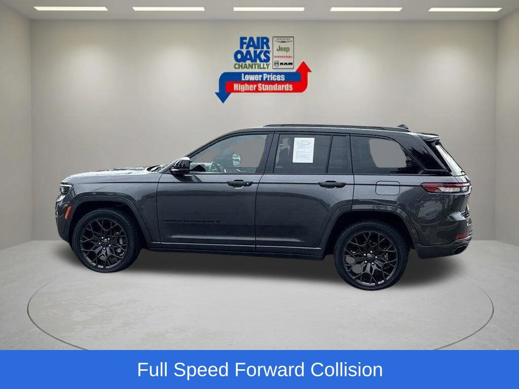 Certified 2025 Jeep Grand Cherokee Summit w/ Obsidian Package AWD/4WD image 11