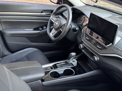 Used 2024 Nissan Altima 2.5 SL image 12