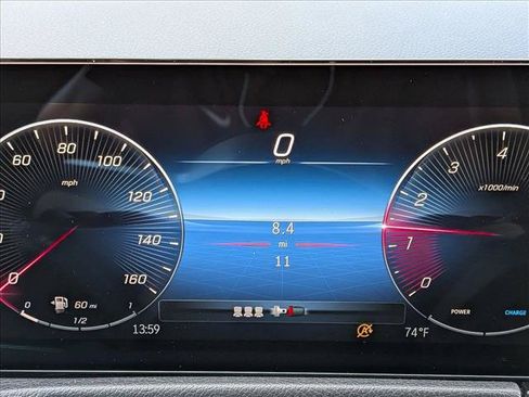 Used 2026 Mercedes-Benz GLB 250 image 10