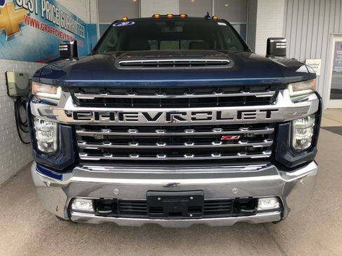 Used 2020 Chevrolet Silverado 2500 LTZ w/ LTZ Plus Package AWD/4WD image 2