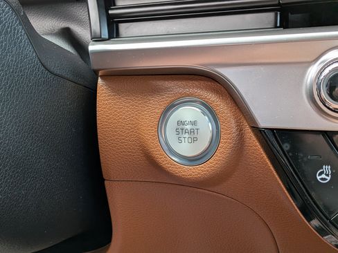 Used 2025 Kia Telluride EX X-Line image 34