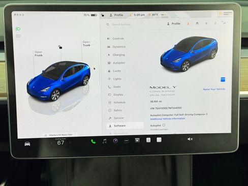 Used 2022 Tesla Model Y Long Range image 27