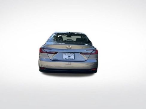 Used 2025 Toyota Camry XLE w/ Premium Package AWD/4WD image 4