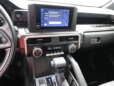 Used 2025 Toyota Tacoma SR5 RWD image 8