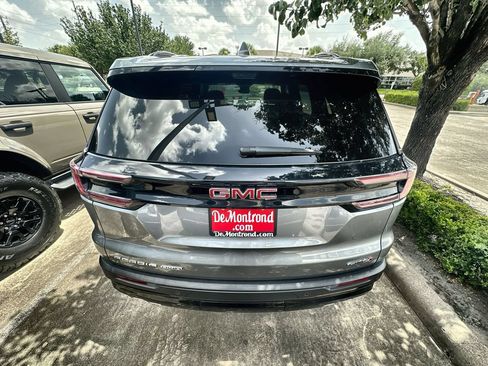 Used 2025 GMC Acadia AT4 w/ Super Cruise Package AWD/4WD image 11