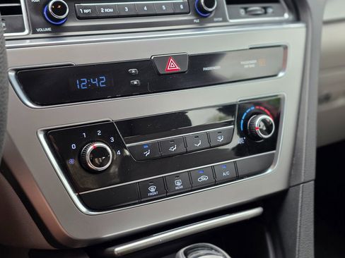 Used 2015 Hyundai Sonata SE image 33