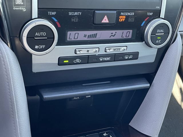Used 2012 Toyota Camry XLE FWD image 18