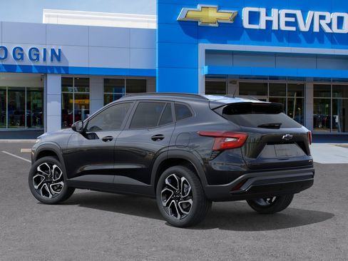 New 2026 Chevrolet Trax RS FWD image 3