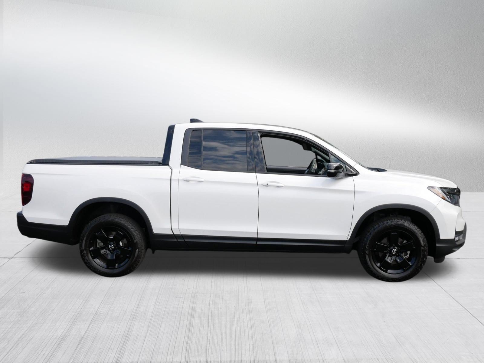 Certified 2026 Honda Ridgeline Black Edition image 8