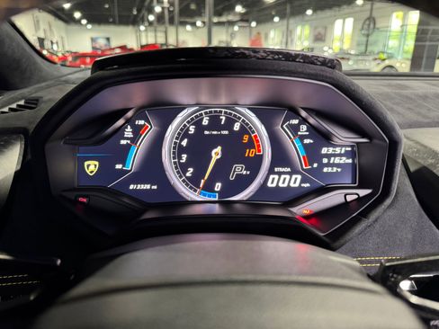 Used 2018 Lamborghini Huracan Performante image 13