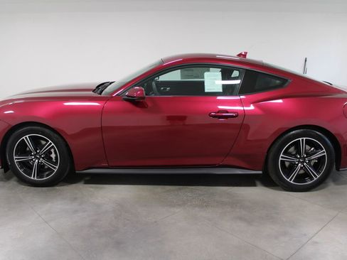 New 2025 Ford Mustang Coupe image 5