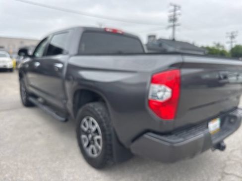 Used 2017 Toyota Tundra Limited w/ Limited Premium Package AWD/4WD image 7