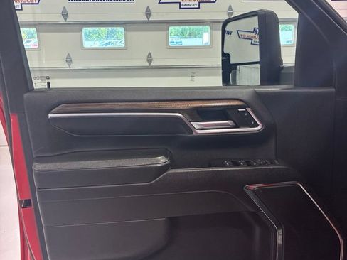 Used 2024 Chevrolet Silverado 3500 LT w/ Convenience Package AWD/4WD image 17