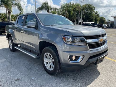 Used 2018 Chevrolet Colorado LT w/ LT Convenience Package RWD image 9