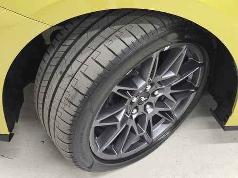 Used 2025 Ford Mustang GT Premium w/ GT Performance Package RWD image 57