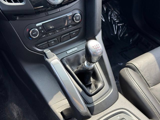 Used 2013 Ford Focus ST FWD image 16
