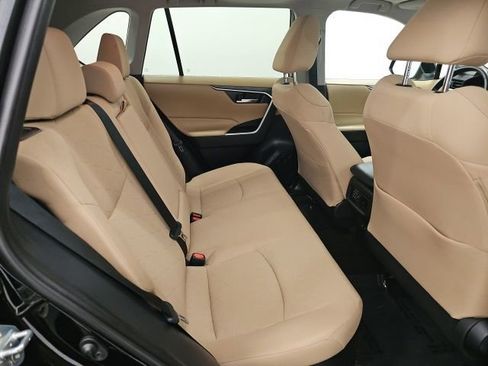 Used 2019 Toyota RAV4 XLE w/ Convenience Package image 34