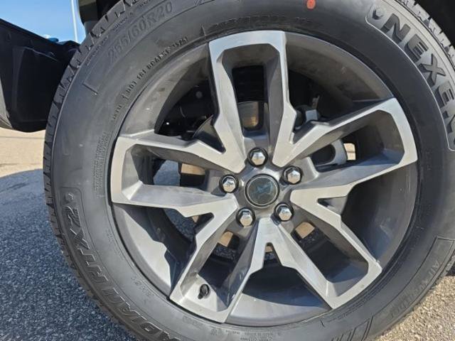 Used 2024 Jeep Wrangler Unlimited w/ Convenience Group AWD/4WD image 9