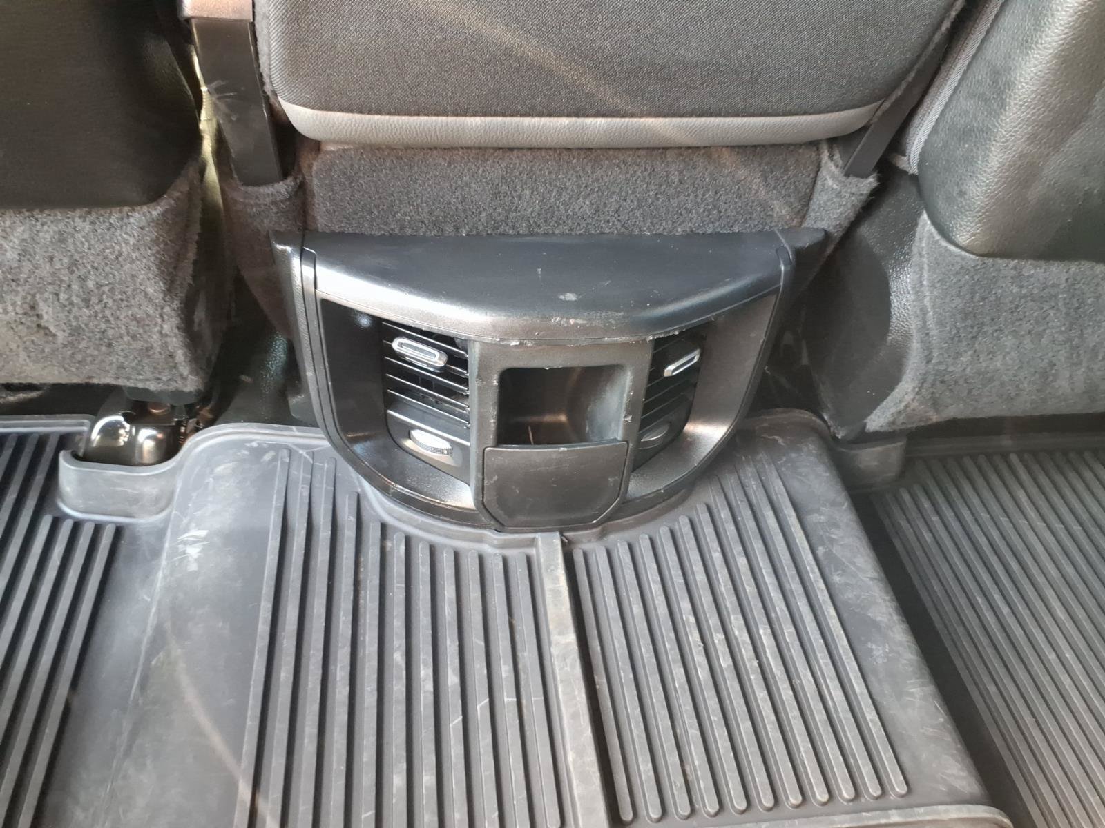 Used 2024 RAM 3500 Tradesman w/ Chrome Appearance Group AWD/4WD image 9