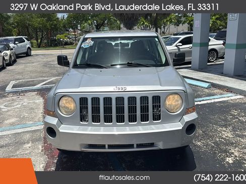 Used 2008 Jeep Patriot Sport FWD image 4