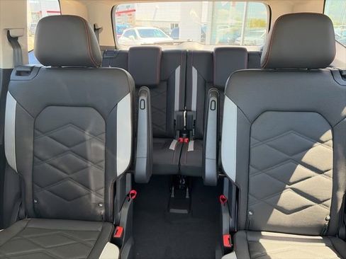 New 2026 Volkswagen Atlas Peak Edition AWD/4WD image 17