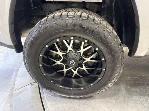 Used 2019 RAM 1500 Laramie w/ Bed Utility Group AWD/4WD image 9
