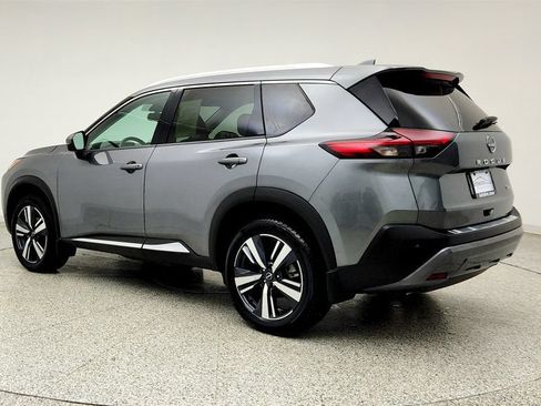 Used 2023 Nissan Rogue SL FWD image 7