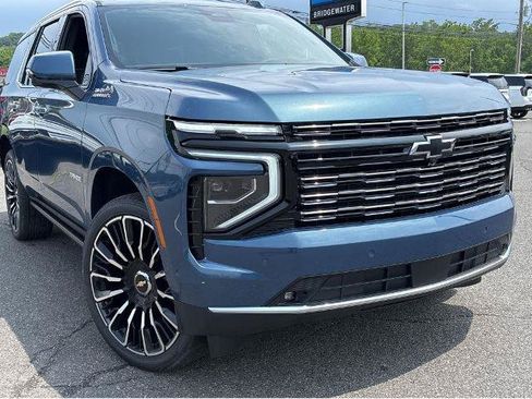 New 2026 Chevrolet Tahoe High Country AWD/4WD image 2