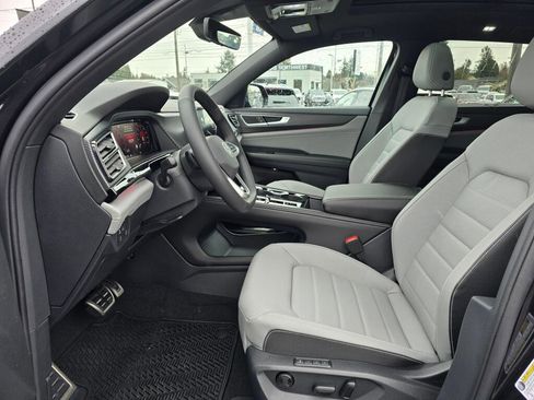 New 2026 Volkswagen Atlas Cross Sport SEL R-Line image 19