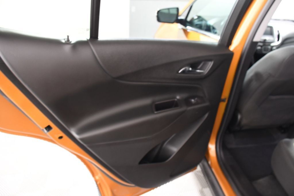 Used 2018 Chevrolet Equinox LT FWD image 26