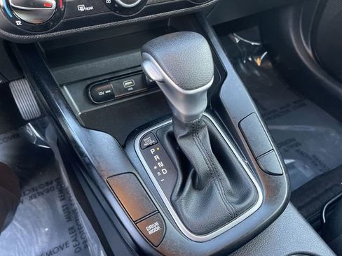 Used 2023 Kia Soul LX w/ LX Technology Package image 21