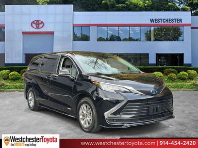 Used 2021 Toyota Sienna LE