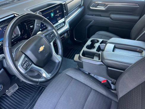 Used 2025 Chevrolet Silverado 3500 LT w/ Safety Package AWD/4WD image 10