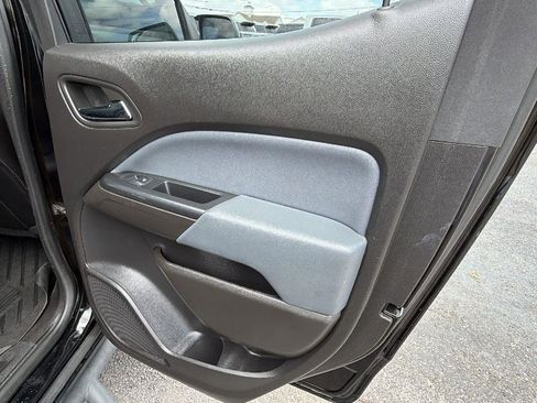Used 2016 Chevrolet Colorado Z71 AWD/4WD image 17
