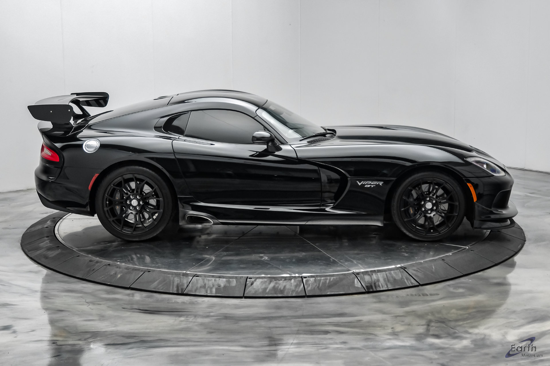 Used 2017 Dodge Viper GTC w/ Time Attack Group 2.0 RWD image 25