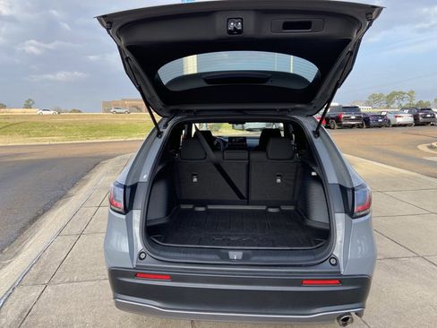 Used 2024 Honda HR-V Sport image 25