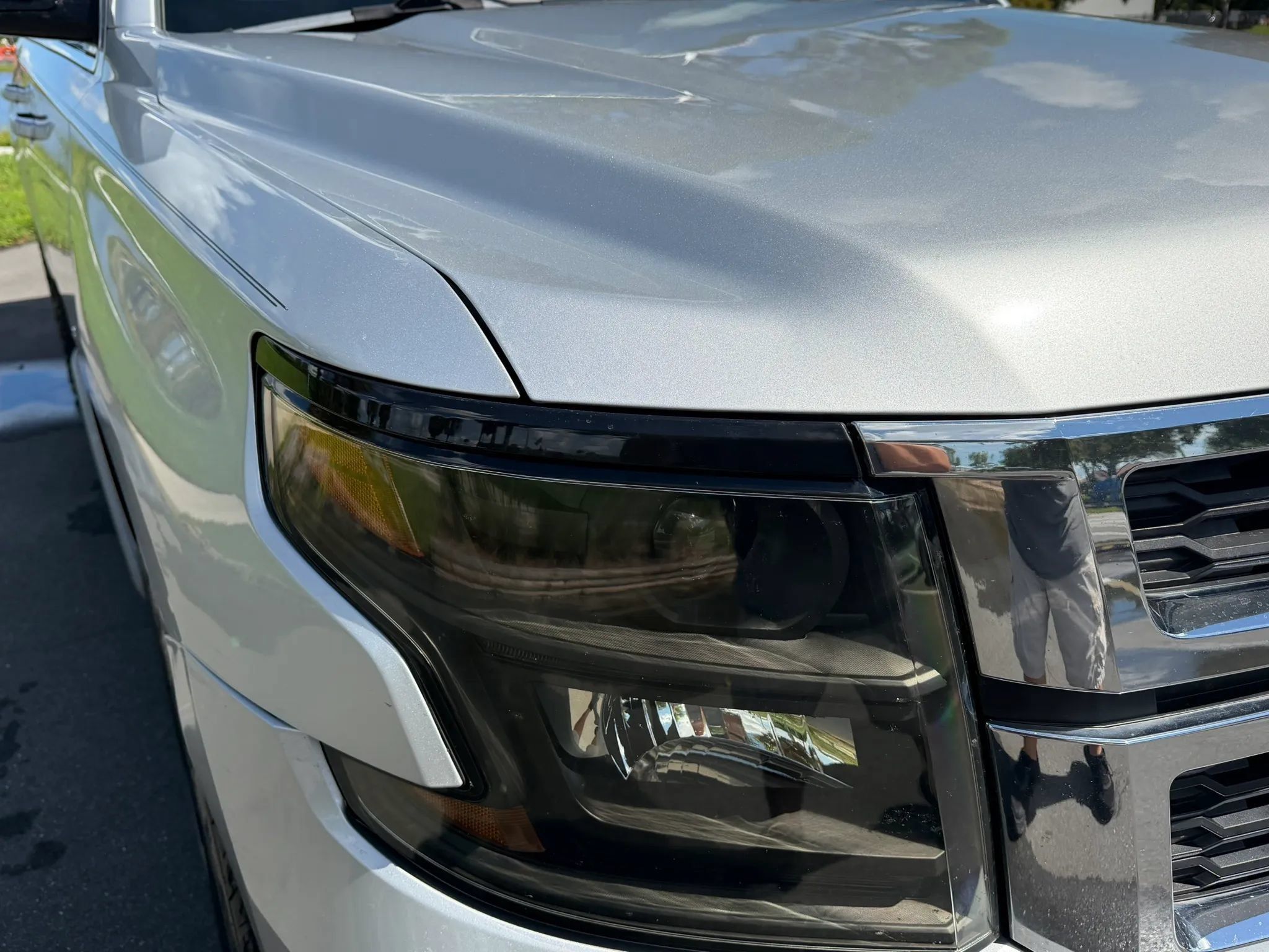 Used 2017 Chevrolet Suburban LT AWD/4WD image 4