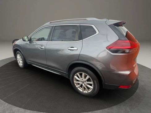 Used 2020 Nissan Rogue SV image 5