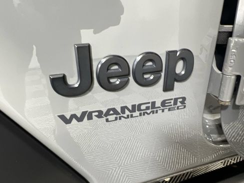 Used 2019 Jeep Wrangler Unlimited Sport AWD/4WD image 30