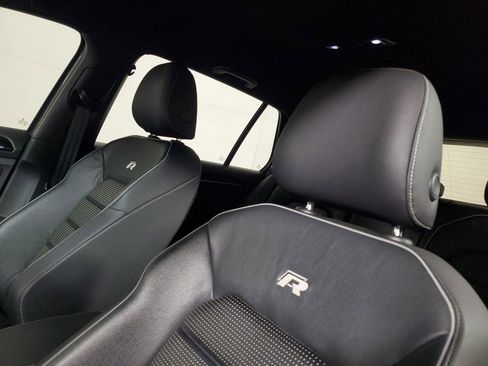 Used 2019 Volkswagen Golf R 4-Door image 21