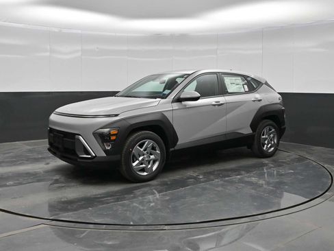New 2026 Hyundai Kona SE image 1